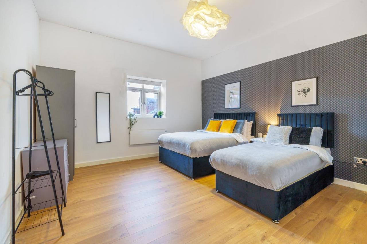 Spacious City Centre Apartment - Sleeps 8 利物浦 外观 照片