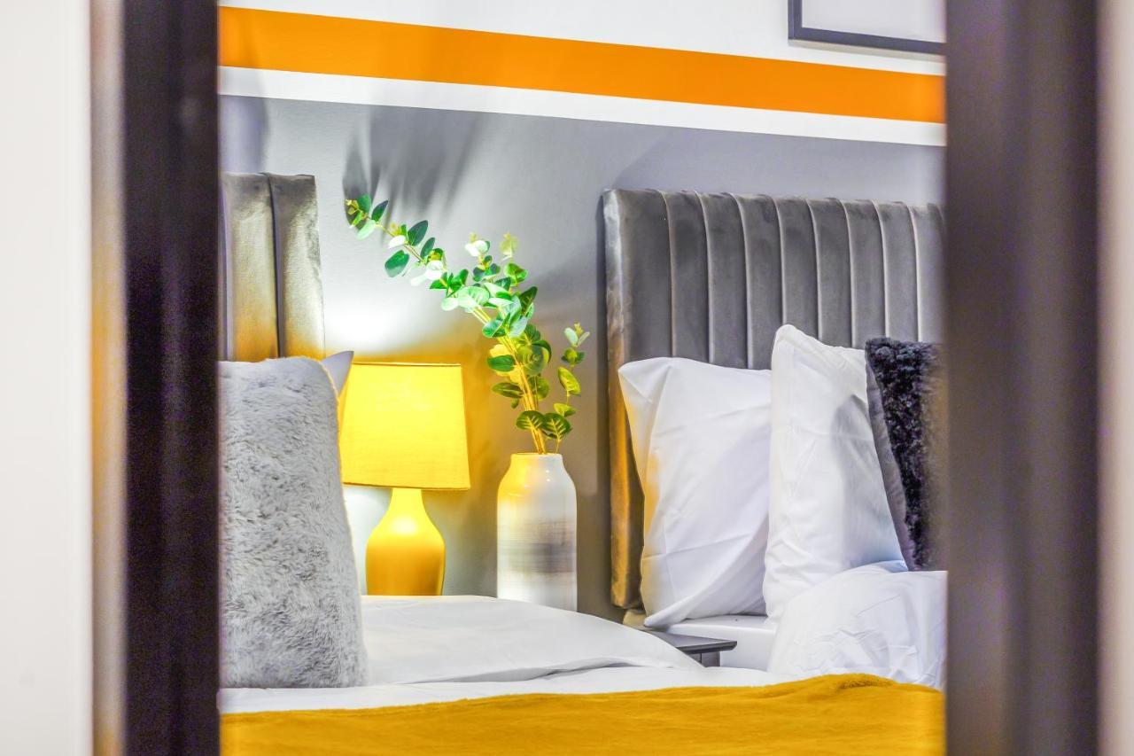 Spacious City Centre Apartment - Sleeps 8 利物浦 外观 照片